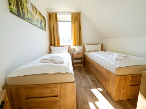 Schlafzimmer 2 - getrennte Betten, auch Zimmer 3 Schlafzimmer 2 - getrennte Betten, auch Zimmer 3