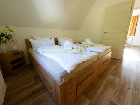 Schlafzimmer 1, 2 einzelne Betten Schlafzimmer 1, 2 einzelne Betten