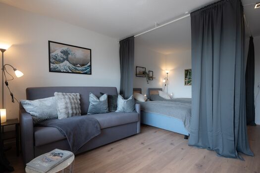 Wohn- und Schlafzimmer Wohn- und Schlafzimmer