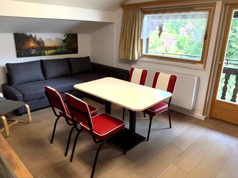 Ruhige möbl. 3-Zimmerwohnung für 1-6 Monate in Schliersee direkt am See Bild 2 Ruhige möbl. 3-Zimmerwohnung für 1-6 Monate in Schliersee direkt am See Bild 2
