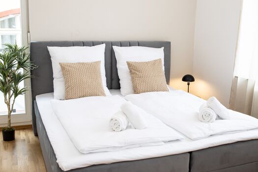 Schlafzimmer 3 mit einem Doppelbett für 2 Personen Schlafzimmer 3 mit einem Doppelbett für 2 Personen