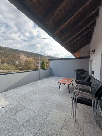 Große Terrasse mit Gasgrill Große Terrasse mit Gasgrill