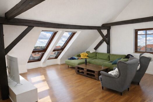 Großzügige Wohnung mit Blick im Freien Bild 2 Großzügige Wohnung mit Blick im Freien Bild 2