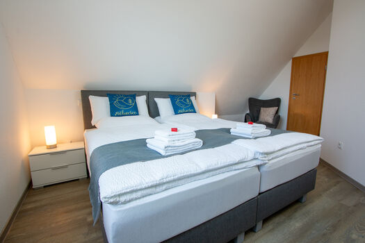 Bequeme Boxspringbetten, einfach trennbar für 2 Einzelbetten Bequeme Boxspringbetten, einfach trennbar für 2 Einzelbetten