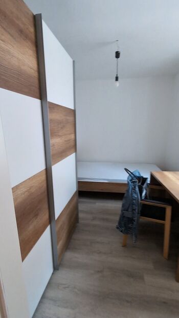 Wohnung ggü. des Rathaus im 2.OG Bild 2 Wohnung ggü. des Rathaus im 2.OG Bild 2