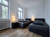 Moderne Apartments in Krefeld: 4 bis 16 Personen | Top-Lage Bild 1 Moderne Apartments in Krefeld: 4 bis 16 Personen | Top-Lage Bild 1