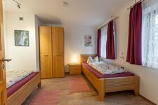 Schlafzimmer mit 2 Einzelbetten Attelblick Schlafzimmer mit 2 Einzelbetten Attelblick