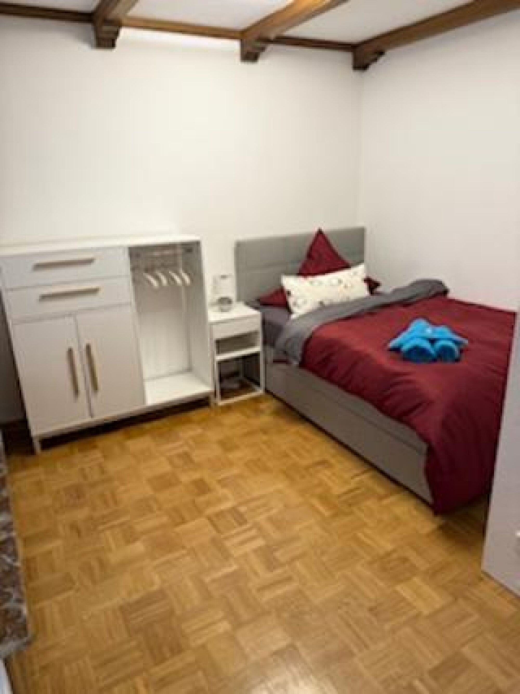 Einzelzimmer Einzelzimmer