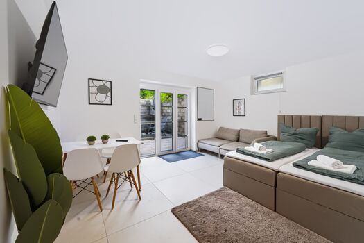 Wohnung mit Garten, Waschmaschine, voll ausgestattet, über 20 Appartment Bild 1 Wohnung mit Garten, Waschmaschine, voll ausgestattet, über 20 Appartment Bild 1