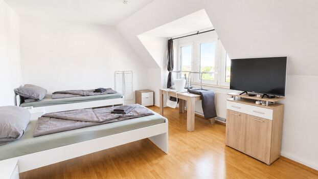 Apartments bei Leipzig 15 Min Seehausen, BMW, Porsche, Flughafen Bild 1 Apartments bei Leipzig 15 Min Seehausen, BMW, Porsche, Flughafen Bild 1