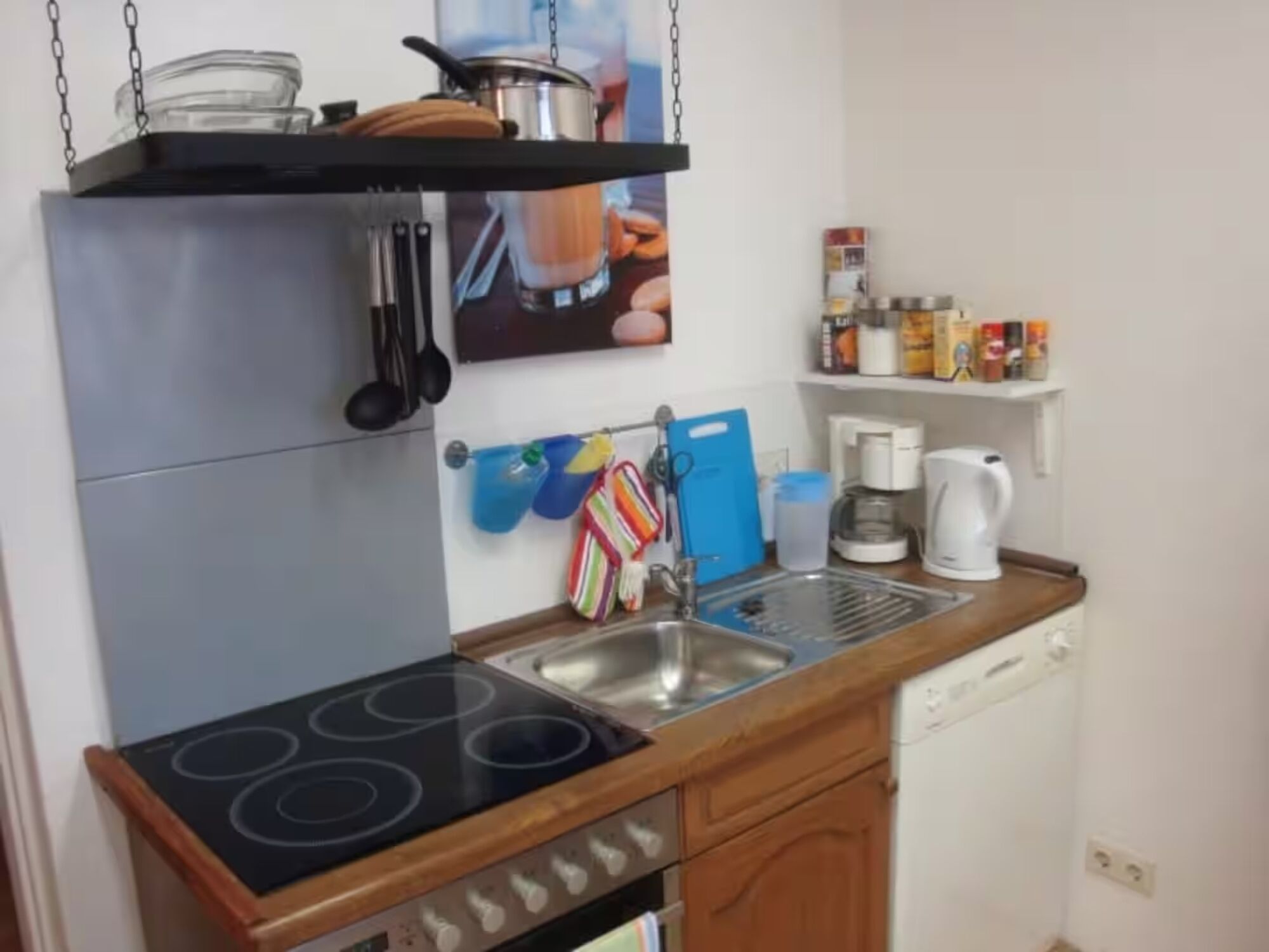 Voll ausgestattete Küche Voll ausgestattete Küche