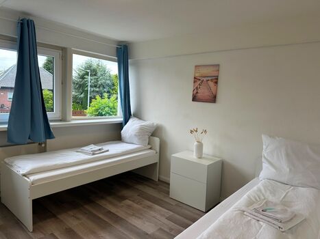 4-Zimmer-Wohnung mit WLAN & Küche Bild 1 4-Zimmer-Wohnung mit WLAN & Küche Bild 1
