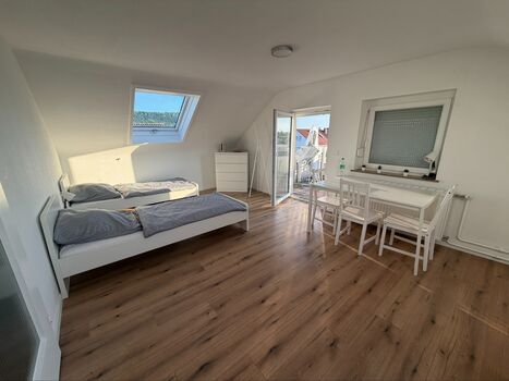 Zimmer 1 / Wohnzimmer mit terasse Zimmer 1 / Wohnzimmer mit terasse