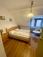 Einzelzimmer mit Doppelbett Einzelzimmer mit Doppelbett