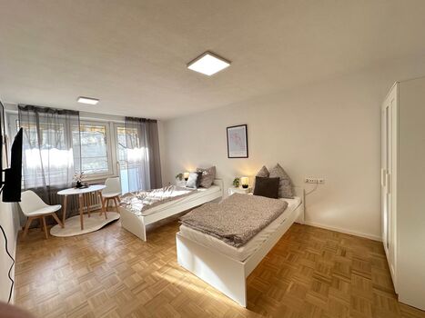 TOP Wohnung nähe Ostbahnhof/5 Personen! Bild 1 TOP Wohnung nähe Ostbahnhof/5 Personen! Bild 1