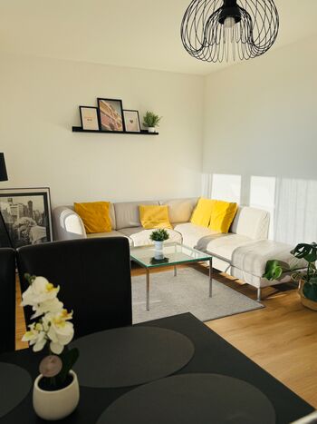 3 Zimmer Whg, 2 Bad, Balkon Nähe Düsseldorf Bild 1 3 Zimmer Whg, 2 Bad, Balkon Nähe Düsseldorf Bild 1