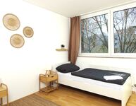 Spacious 6 Bed Apartment with Balcony Ideal for Work Crews Bild 11 Spacious 6 Bed Apartment with Balcony Ideal for Work Crews Bild 11