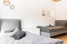 CosyHomes24 (GE09b) • Balkon • Higspeed-Wifi • Stellplatz Foto 13 CosyHomes24 (GE09b) • Balkon • Higspeed-Wifi • Stellplatz Foto 13