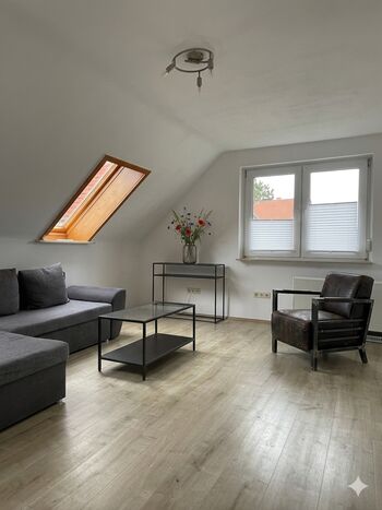 help2rent M1 - große Wohnung für Ihr Team | HI/SZ/PE 15 Min. Bild 1 help2rent M1 - große Wohnung für Ihr Team | HI/SZ/PE 15 Min. Bild 1