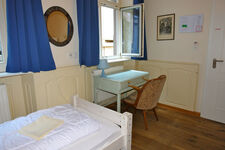 Mehrbettzimmer Mehrbettzimmer