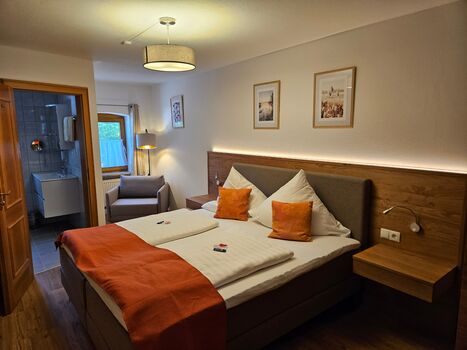 Doppelzimmer "Premium" Doppelzimmer "Premium"