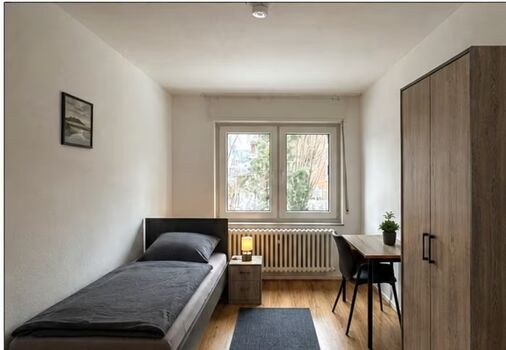 1. Schlafzimmer als Einzel- oder Doppelzimmer 1. Schlafzimmer als Einzel- oder Doppelzimmer