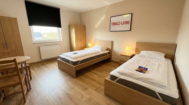 MH18 / TOMASZ-LIVING in OBERHAUSEN - Gemütliche Betten + WLA Bild 1 MH18 / TOMASZ-LIVING in OBERHAUSEN - Gemütliche Betten + WLA Bild 1