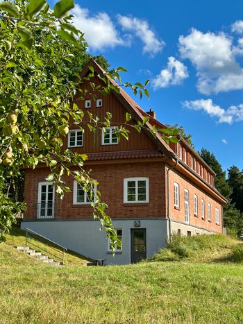 Berghaus über dem See - Herberge im Hoff Schawernack Bild 1 Berghaus über dem See - Herberge im Hoff Schawernack Bild 1