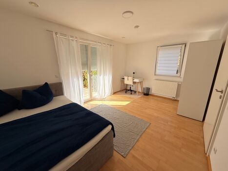 Zimmer mit privater Terrasse in gepflegter DHH - 3er WG Bild 2 Zimmer mit privater Terrasse in gepflegter DHH - 3er WG Bild 2