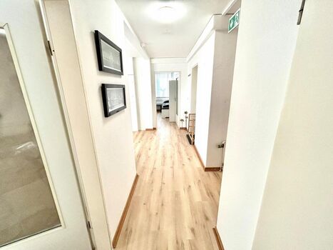 Mehrere DZ und EZ - Komplette Etage für Große Gruppen Bild 1 Mehrere DZ und EZ - Komplette Etage für Große Gruppen Bild 1