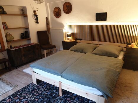 Unser Obervolkacher Ferienhaus - "Bei Onkel Heinz" EG Fewo mit 2 Zimmer Bild 1 Unser Obervolkacher Ferienhaus - "Bei Onkel Heinz" EG Fewo mit 2 Zimmer Bild 1