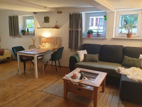 Unser Obervolkacher Ferienhaus - "Bei Onkel Heinz" EG Fewo mit 2 Zimmer Bild 2 Unser Obervolkacher Ferienhaus - "Bei Onkel Heinz" EG Fewo mit 2 Zimmer Bild 2