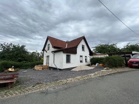 Alleinstehendes Geräumiges ( 5 Zimmer ) Haus Bild 2 Alleinstehendes Geräumiges ( 5 Zimmer ) Haus Bild 2