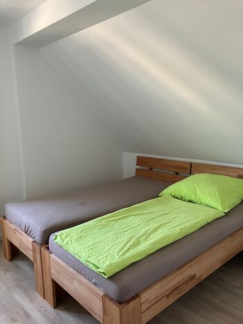 Neues 2-Zi.-Apartment voll möbliert , gute Verkehrsanbindung Bild 1 Neues 2-Zi.-Apartment voll möbliert , gute Verkehrsanbindung Bild 1