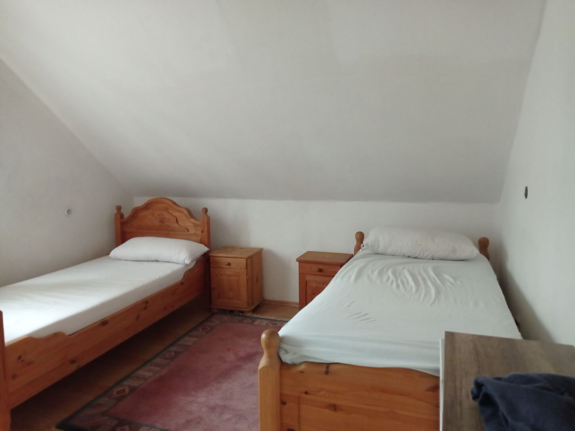 2 große Schlafzimmer mit jeweils 2 Betten 2 große Schlafzimmer mit jeweils 2 Betten