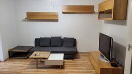 Voll möblierte 2-Raum-EG-Wohnung mit Balkon und EBK in HN Bild 1 Voll möblierte 2-Raum-EG-Wohnung mit Balkon und EBK in HN Bild 1