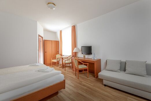 Waldhotel und Restaurant Stieglitzenkrug Bild 1 Waldhotel und Restaurant Stieglitzenkrug Bild 1