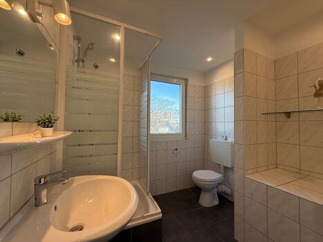 Renovierte Wohnung über den Dächern von Hilden Bild 2 Renovierte Wohnung über den Dächern von Hilden Bild 2