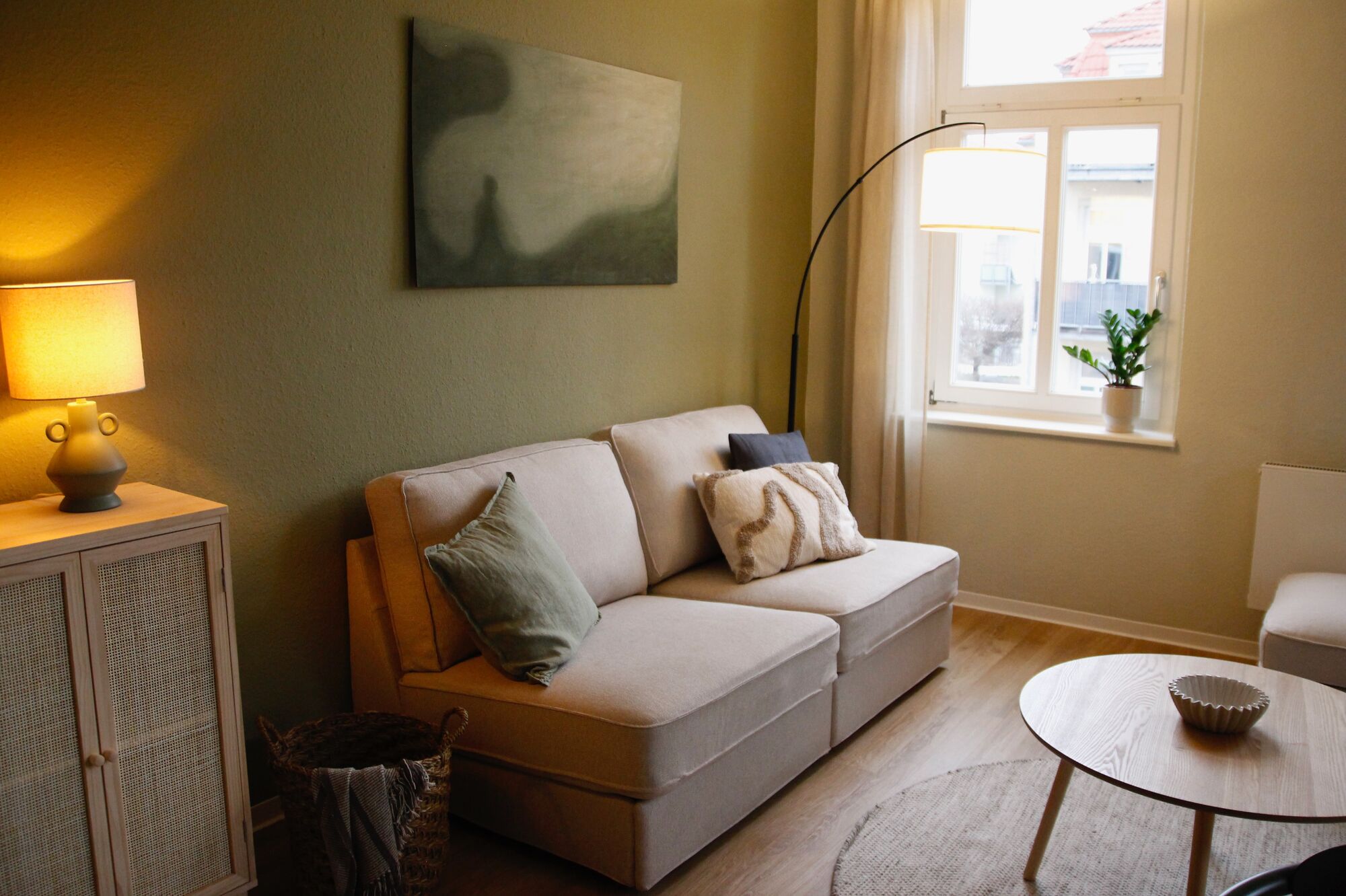 Wohn-/Schlafzimmer mit 2 Schlafcouches - Monteurswohnung Unterkunft Zimmer Dresden Wohn-/Schlafzimmer mit 2 Schlafcouches - Monteurswohnung Unterkunft Zimmer Dresden