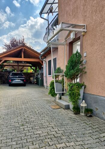 Hof / Eingang Hof / Eingang