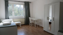 Apartments in Neukieritzsch | 15 Min Zwenkau, Böhlen, Borna Bild 1 Apartments in Neukieritzsch | 15 Min Zwenkau, Böhlen, Borna Bild 1