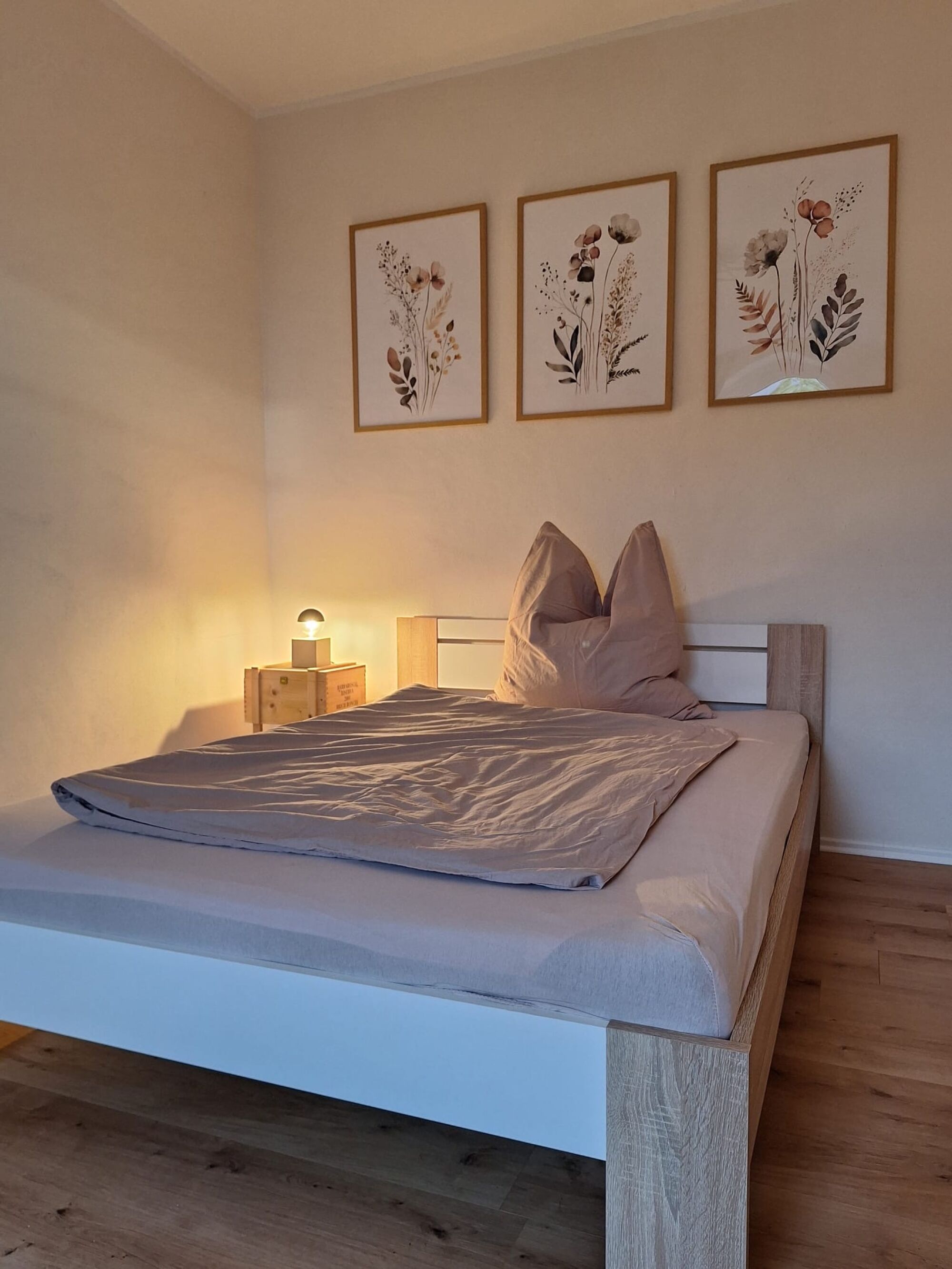 Eines der zwei Schlafzimmer Eines der zwei Schlafzimmer