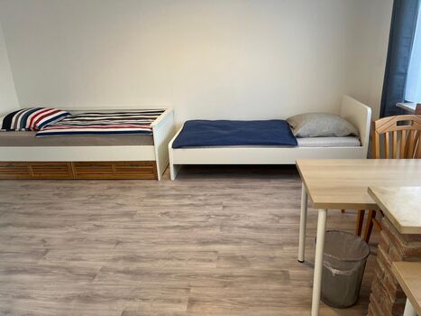 Mehrbettzimmer Mehrbettzimmer