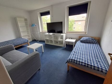 2-Bett Zimmer mit TV 2-Bett Zimmer mit TV