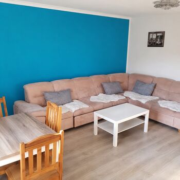 Wohnzimmer mit offener Küche Wohnzimmer mit offener Küche