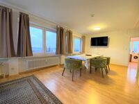 XXL Gruppenapartments | 8 Min. zum Flughafen | 160m² | WLAN Bild 17 XXL Gruppenapartments | 8 Min. zum Flughafen | 160m² | WLAN Bild 17