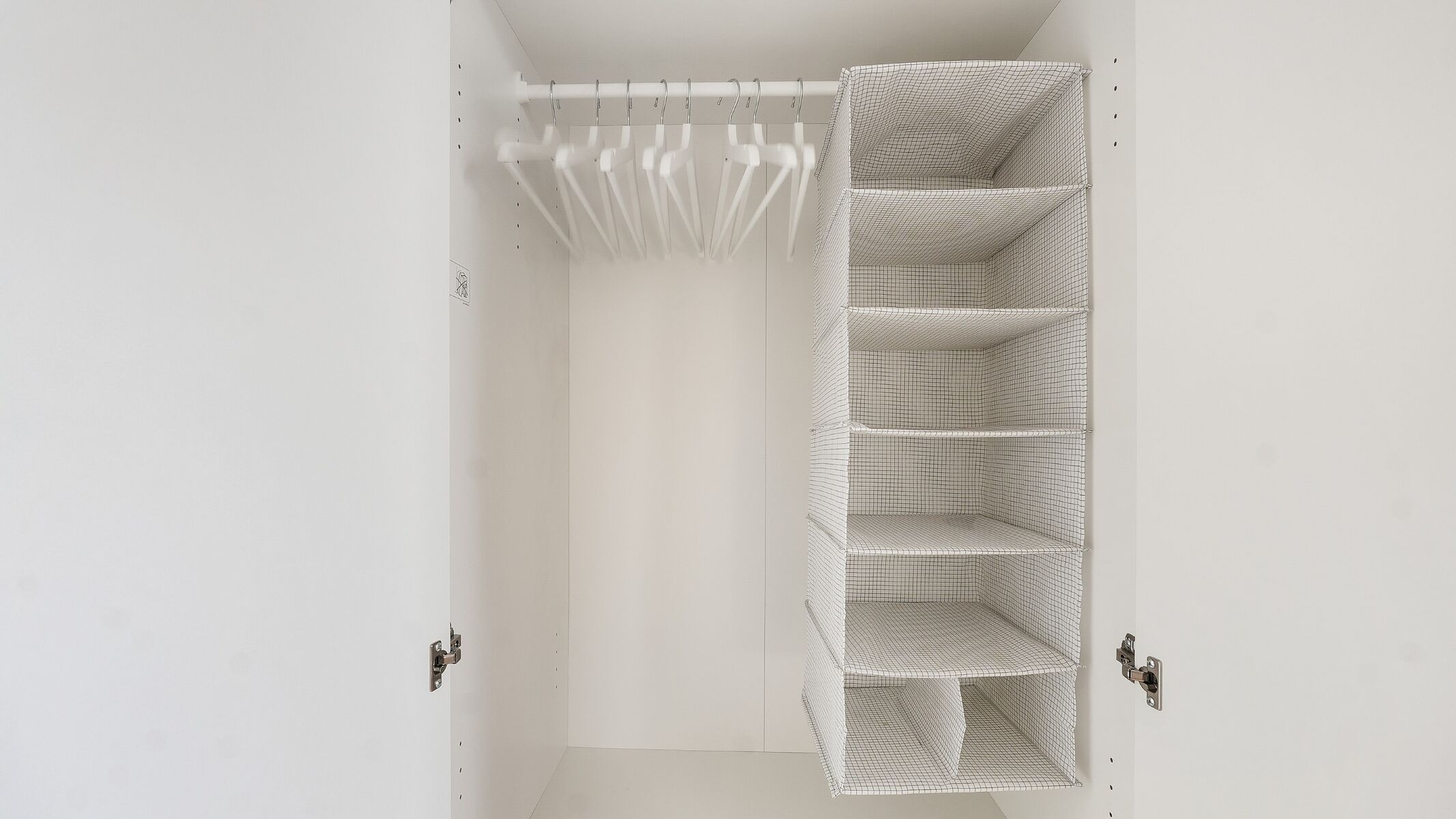 Standardausstattung: Kleiderschränke Standardausstattung: Kleiderschränke