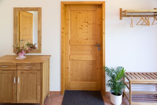 Eingang mit Garderobe Attelblick Eingang mit Garderobe Attelblick