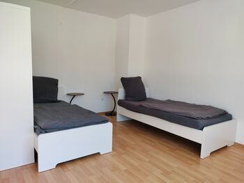 K-4 Gemütliche, möblierte 2,5-Zimmer Wohnung mit Balkon Bild 2 K-4 Gemütliche, möblierte 2,5-Zimmer Wohnung mit Balkon Bild 2