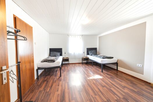 Ganzes Appartments in Kirchheim Teck. Eigenes Bad, Küche, Wohnung. Bild 2 Ganzes Appartments in Kirchheim Teck. Eigenes Bad, Küche, Wohnung. Bild 2